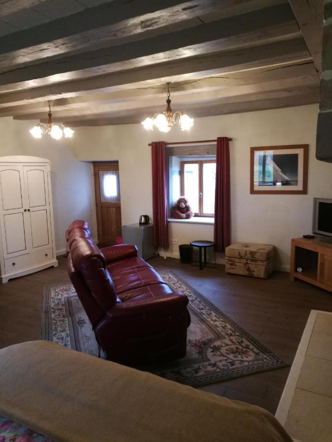 Brigueuil-le-Chantre Chez Pastuso Bed & Breakfast エクステリア 写真